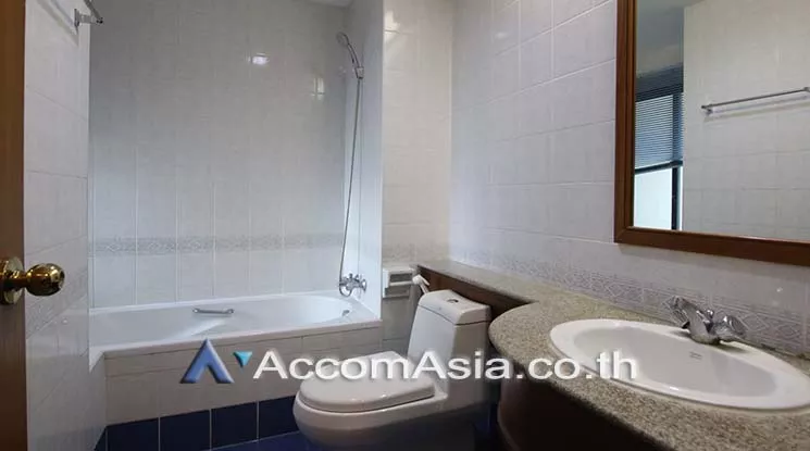 9  2 br Condominium For Rent in Sathorn ,Bangkok BTS Sala Daeng - MRT Lumphini at Sathorn Gardens AA15952