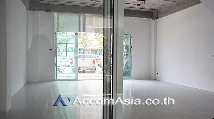 unitHome Office |  4 Bedrooms  Condominium For Rent & Sale in Sathorn, Bangkok  near BRT Nararam 3 (AA15955)
