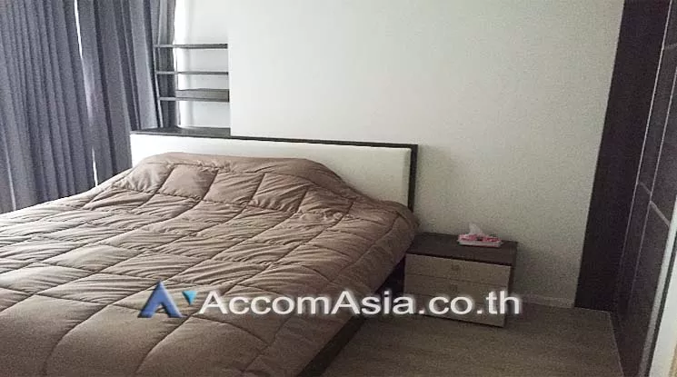  2 Bedrooms  Condominium For Rent in Ratchadapisek, Bangkok  near MRT Sutthisan (AA15976)