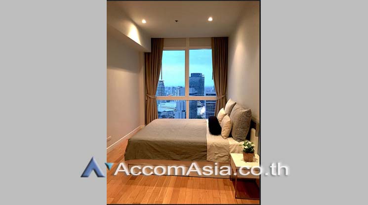 unit 2 Bedrooms  Condominium For Rent in Sukhumvit, Bangkok  near BTS Asok - MRT Sukhumvit (AA15980)