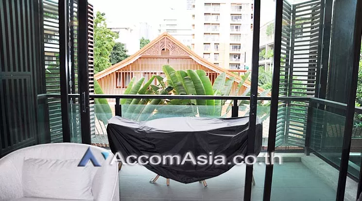 unit 3 Bedrooms  Apartment For Rent in Ploenchit, Bangkok  near BTS Ploenchit (AA16003)