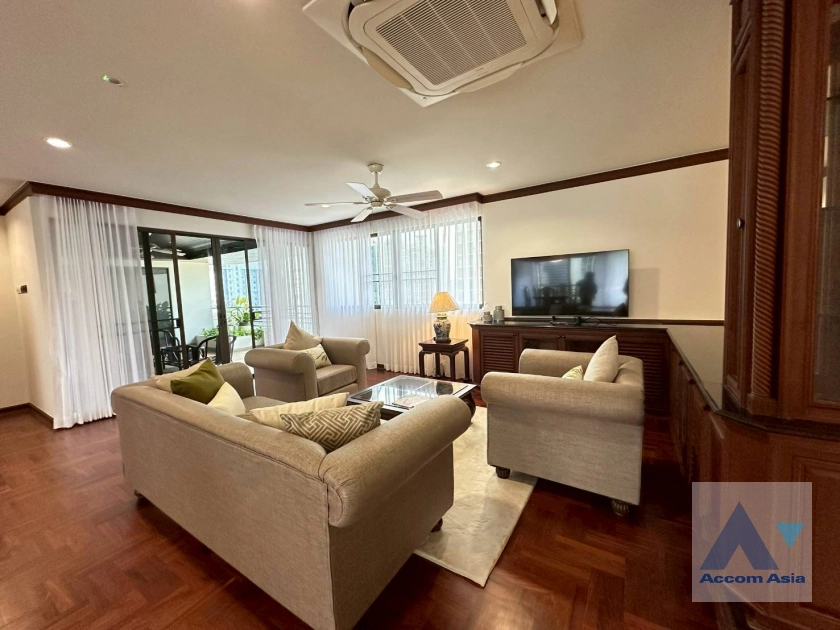 unitPenthouse, Pet friendly |  4 Bedrooms  Apartment For Rent & Sale in Sukhumvit, Bangkok  near BTS Phrom Phong (AA16043)