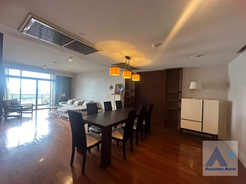 Pet friendly |  2 Bedrooms  Condominium For Rent & Sale in Ploenchit, Bangkok  near BTS Ploenchit (AA16047)