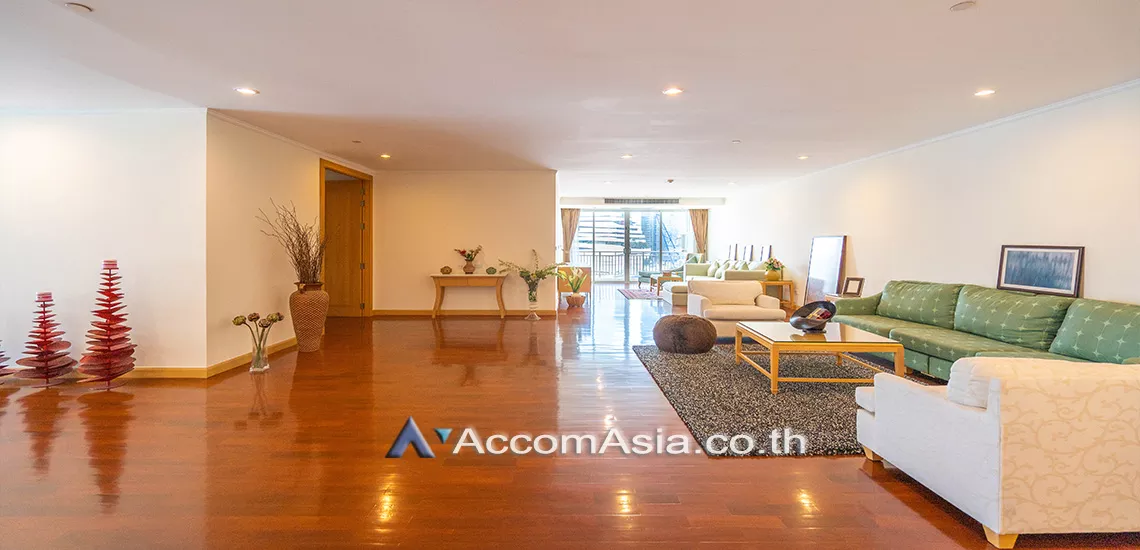  2  3 br Apartment For Rent in Sukhumvit ,Bangkok BTS Phrom Phong at High-quality facility AA16049