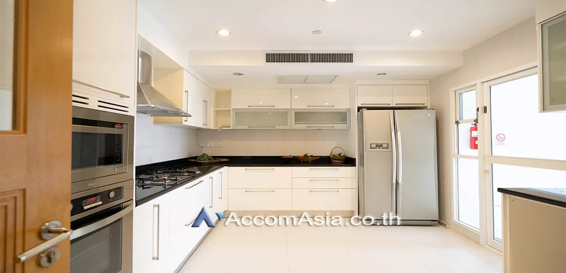 5  3 br Apartment For Rent in Sukhumvit ,Bangkok BTS Phrom Phong at High-quality facility AA16049