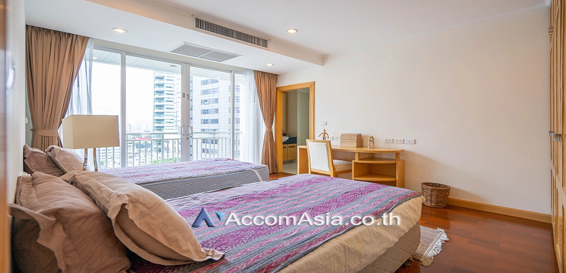8  3 br Apartment For Rent in Sukhumvit ,Bangkok BTS Phrom Phong at High-quality facility AA16049