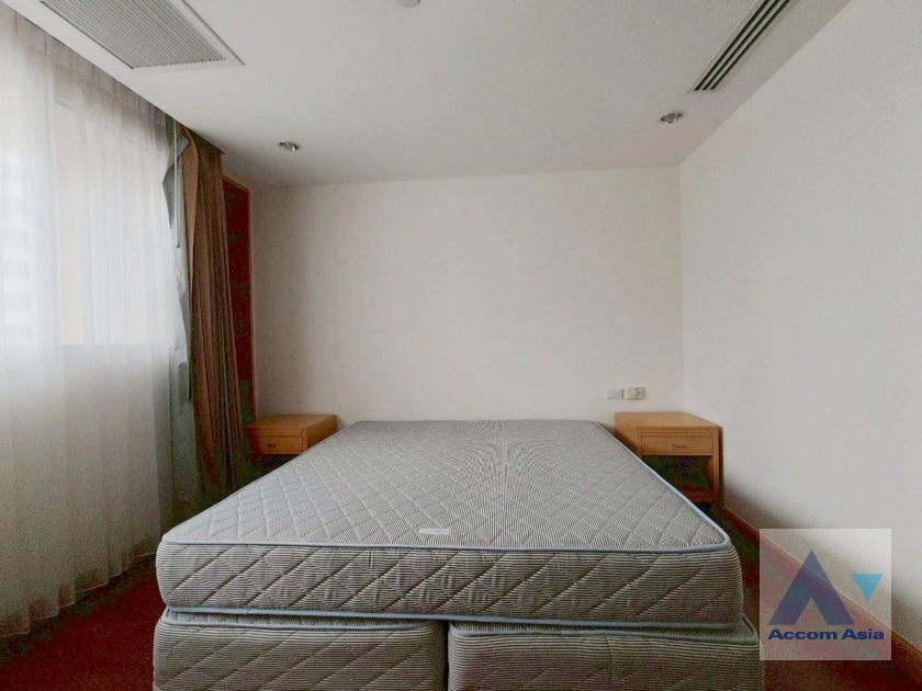 13  3 br Apartment For Rent in Sukhumvit ,Bangkok BTS Phrom Phong at Apartment with Top Facilities, Close to Emshere AA16049