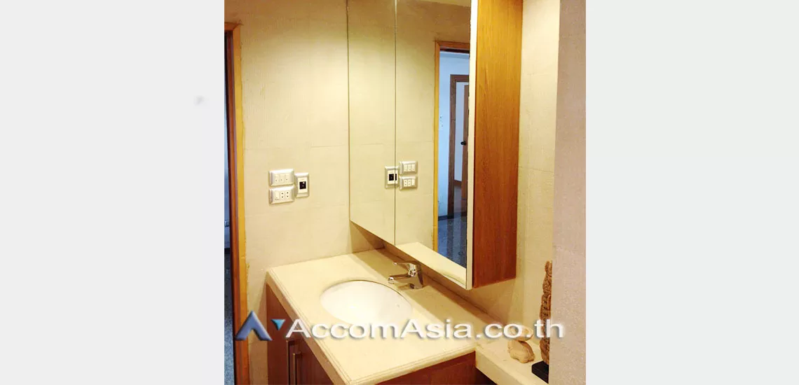 7  1 br Condominium for rent and sale in Sukhumvit ,Bangkok BTS Nana at Beverly Tower AA16058