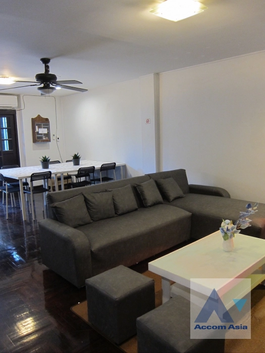 7  6 br Townhouse for rent and sale in Sukhumvit ,Bangkok BTS Ekkamai AA16079