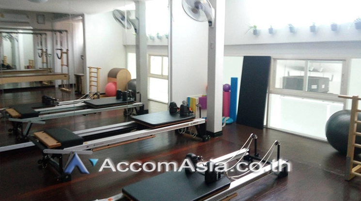  1  House For Rent in Sukhumvit ,Bangkok BTS Ekkamai AA16080