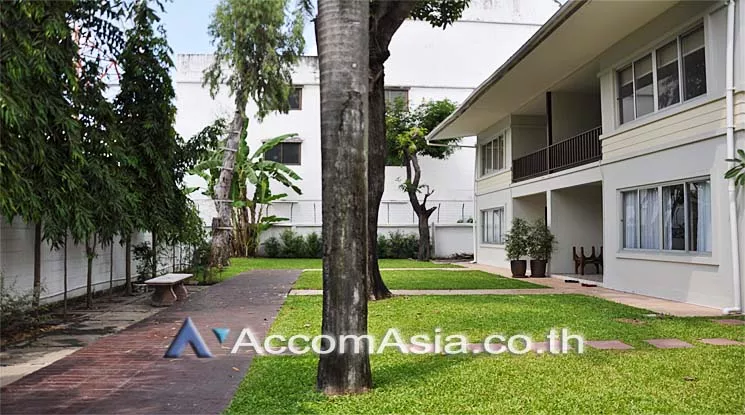 11  2 br House For Rent in Phaholyothin ,Bangkok BTS Ari AA16084