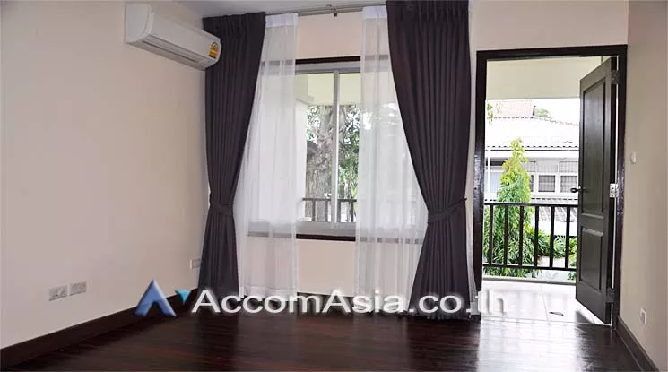 8  2 br House For Rent in Phaholyothin ,Bangkok BTS Ari AA16084