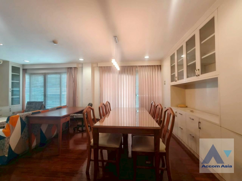 unit 2 Bedrooms  Condominium For Rent & Sale in Ploenchit, Bangkok  near BTS Ploenchit (AA16101)