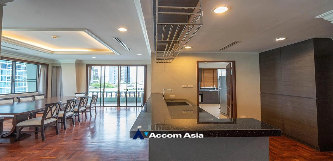 Duplex Condo, Penthouse |  4 Bedrooms  Apartment For Rent in Ploenchit, Bangkok  near BTS Ploenchit (AA16111)