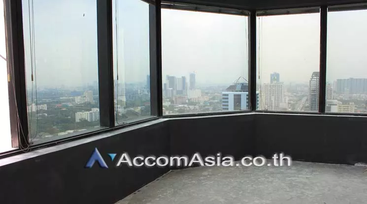 unit Office space For Sale in Ratchadaphisek, Bangkok  near ARL Ramkhamhaeng (AA16126)