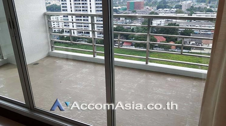 5  3 br Apartment For Rent in Ploenchit ,Bangkok BTS Ploenchit at Elegance and Traditional Luxury AA16154