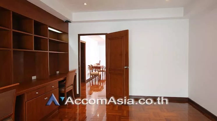 13  3 br Apartment For Rent in Sukhumvit ,Bangkok BTS Nana at Easy to access BTS and MRT AA16182