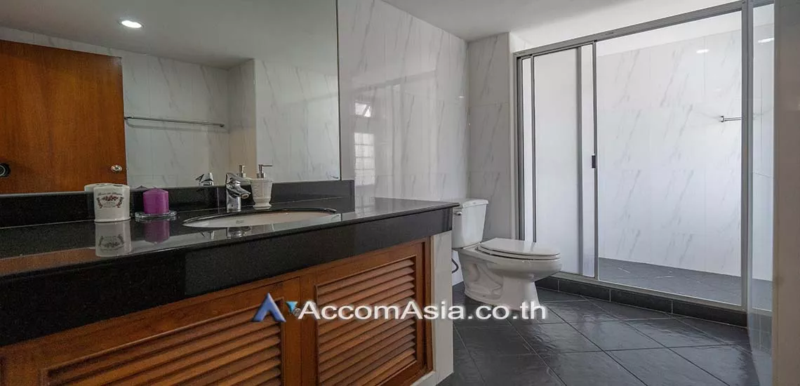 9  3 br Apartment For Rent in Sukhumvit ,Bangkok BTS Phrom Phong at Family Size Desirable AA16184