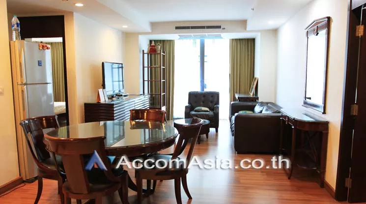  2 Bedrooms  Condominium For Rent in Ploenchit, Bangkok  near BTS Ratchadamri (AA16191)