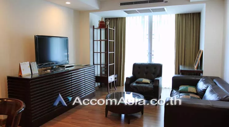  2 Bedrooms  Condominium For Rent in Ploenchit, Bangkok  near BTS Ratchadamri (AA16191)