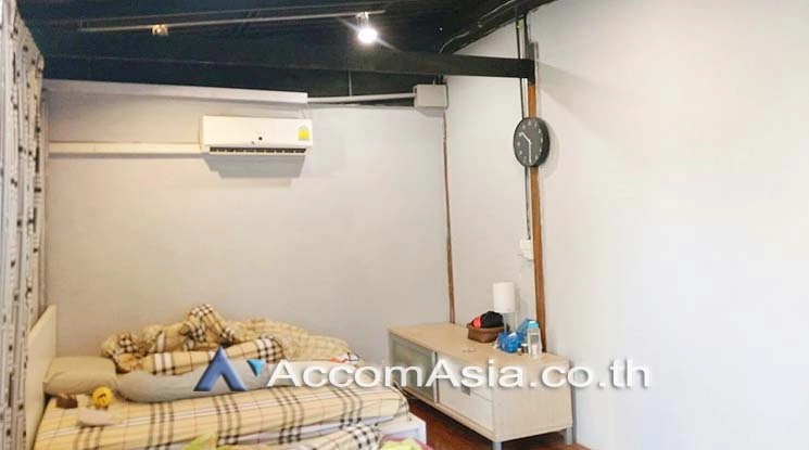 12  2 br House for rent and sale in Sukhumvit ,Bangkok BTS Thong Lo AA16201