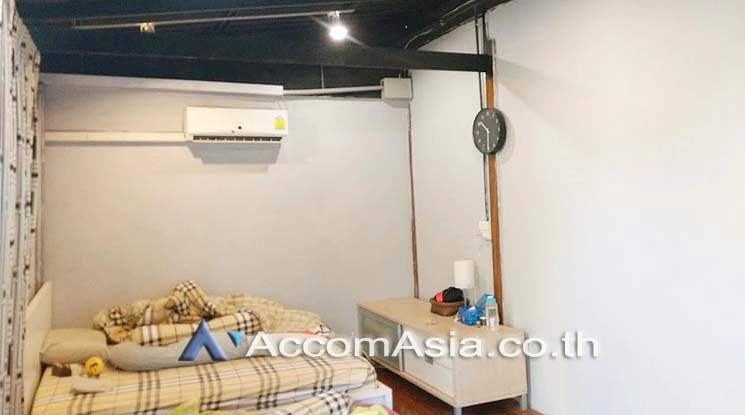 12  2 br House For Rent in sukhumvit ,Bangkok BTS Thong Lo AA16201