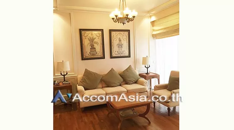 unit 1 Bedroom  Condominium For Rent in Ploenchit, Bangkok  near BTS Chitlom (AA16211)