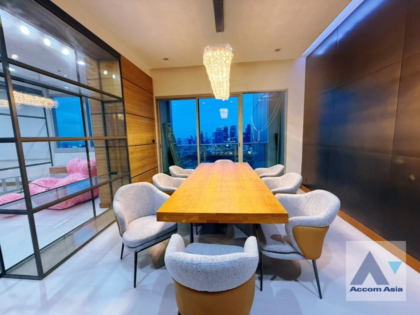 unitDuplex Condo, Penthouse | Penthouse Duplex with City View ( AA16215 )