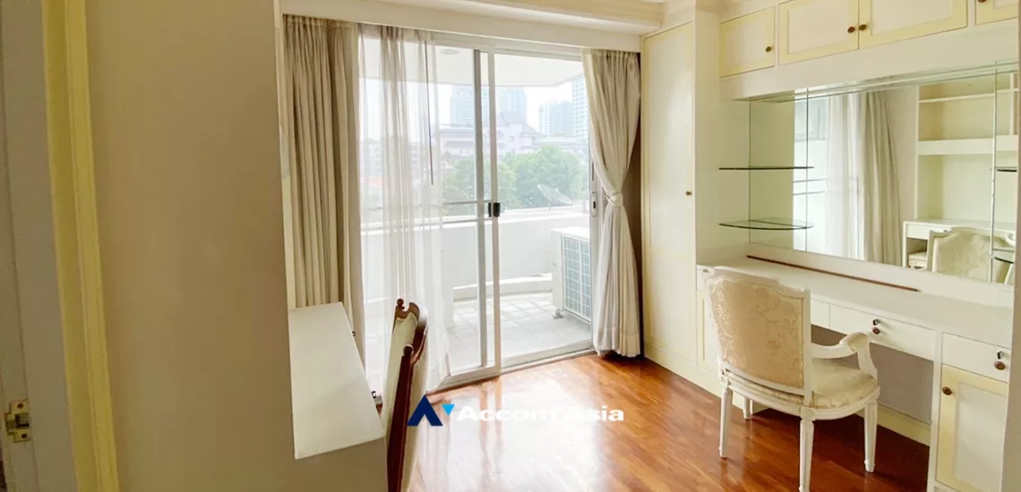 8  2 br Apartment For Rent in Sukhumvit ,Bangkok BTS Phrom Phong at Spacious Room AA16255