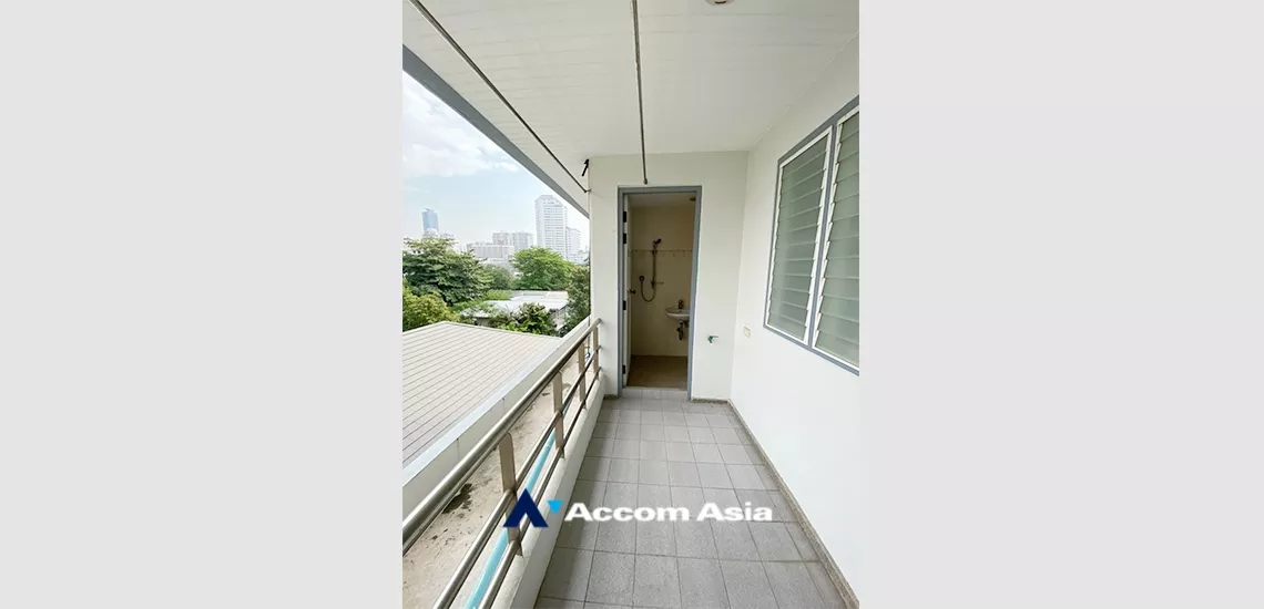 17  2 br Apartment For Rent in Sukhumvit ,Bangkok BTS Phrom Phong at Spacious Room AA16255