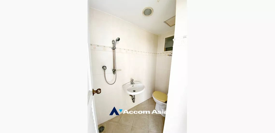 15  2 br Apartment For Rent in Sukhumvit ,Bangkok BTS Phrom Phong at Spacious Room AA16255