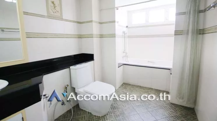10  2 br Apartment For Rent in Sukhumvit ,Bangkok BTS Phrom Phong at Spacious Room AA16256