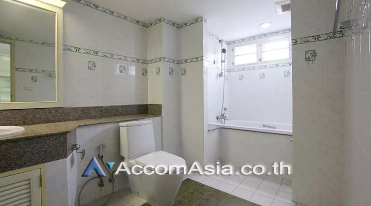 8  2 br Apartment For Rent in Sukhumvit ,Bangkok BTS Phrom Phong at Spacious Room AA16257