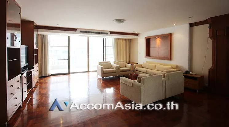unit 3 Bedrooms  Apartment For Rent in Sukhumvit, Bangkok  near BTS Phrom Phong (AA16268)