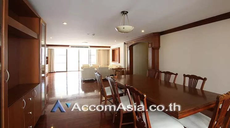  1  3 br Apartment For Rent in Sukhumvit ,Bangkok BTS Phrom Phong at Family Size Desirable AA16268