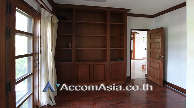 12  4 br House For Rent in Samutprakan ,Samutprakan  at Exclusive House in compound AA16272