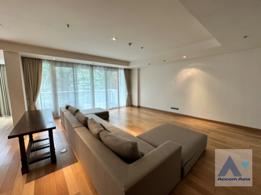 unitBig Balcony, Pet friendly |  4 Bedrooms  Condominium For Rent & Sale in Sukhumvit, Bangkok  near BTS Phrom Phong (AA16285)
