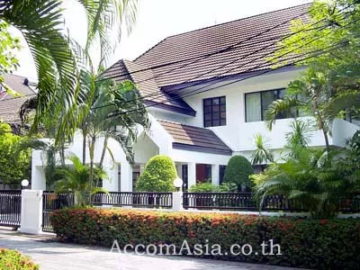  2  3 br House For Rent in Sukhumvit ,Bangkok BTS Thong Lo at Thonglor House Compound 9005101