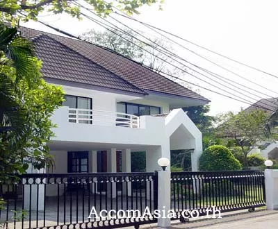  1  3 br House For Rent in Sukhumvit ,Bangkok BTS Thong Lo at Thonglor House Compound 9005101