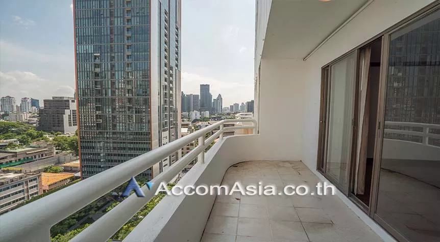unitBig Balcony, Pet friendly |  3 Bedrooms  Condominium For Rent in Sukhumvit, Bangkok  near BTS Phrom Phong (AA16321)
