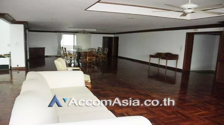 unitHuge Terrace, Pet friendly |  4 Bedrooms  Apartment For Rent in Sukhumvit, Bangkok  near BTS Thong Lo (AA16367)