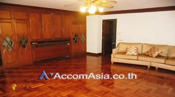 unitHuge Terrace, Pet friendly |  4 Bedrooms  Apartment For Rent in Sukhumvit, Bangkok  near BTS Thong Lo (AA16367)