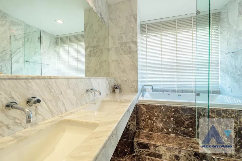 17  2 br Condominium For Rent in Sukhumvit ,Bangkok BTS Phrom Phong at Le Raffine Sukhumvit 39 AA16480