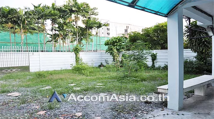 Home Office |  7 Bedrooms  House For Rent in Phaholyothin, Bangkok  near MRT Bang Sue (AA16510)
