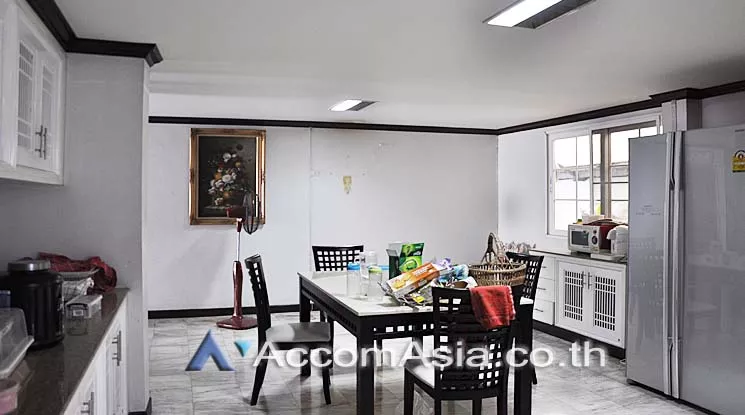 11  7 br House For Rent in phaholyothin ,Bangkok MRT Bang Sue AA16510