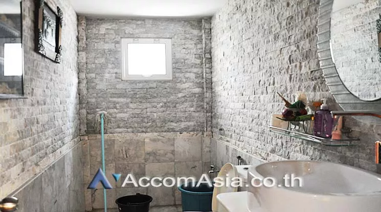 18  7 br House for rent and sale in Phaholyothin ,Bangkok MRT Bang Sue AA16510