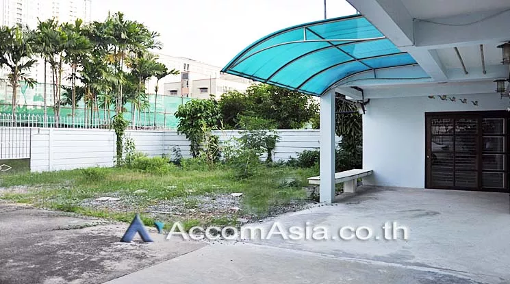  1  7 br House For Rent in phaholyothin ,Bangkok MRT Bang Sue AA16510