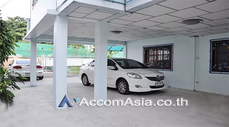 4  7 br House for rent and sale in Phaholyothin ,Bangkok MRT Bang Sue AA16510