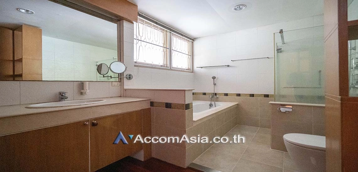 16  3 br House For Rent in Sukhumvit ,Bangkok BTS Phra khanong 60068