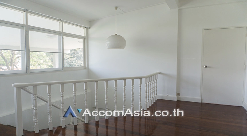 8  3 br House For Rent in Sukhumvit ,Bangkok BTS Phra khanong 40214